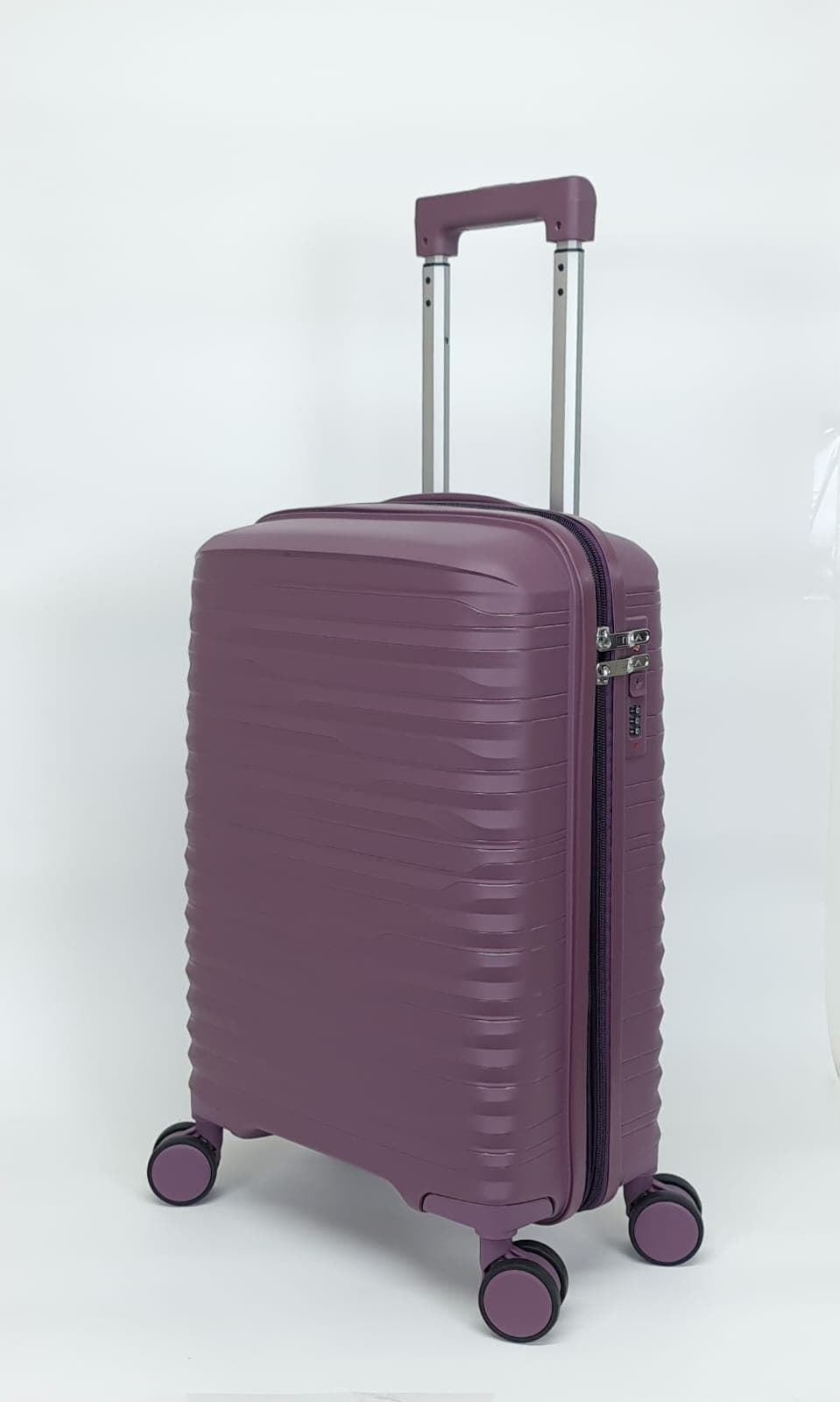 Itaca Maleta de Cabina Expandible de Polipropileno muy Ligera y Resistente medidas 55x39x20/25 cms 4 Ruedas Dobles Color Morado - Imagen 2
